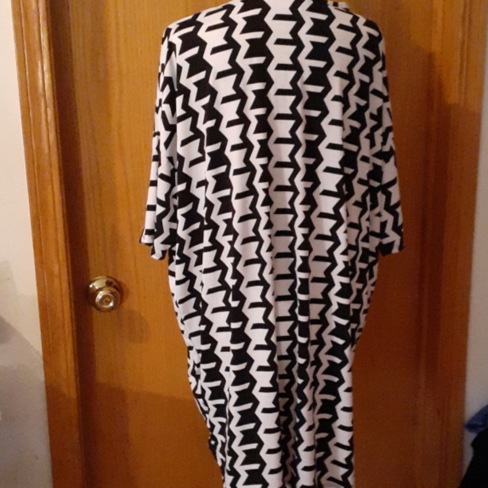 Lularoe Top - Picture 3 of 3